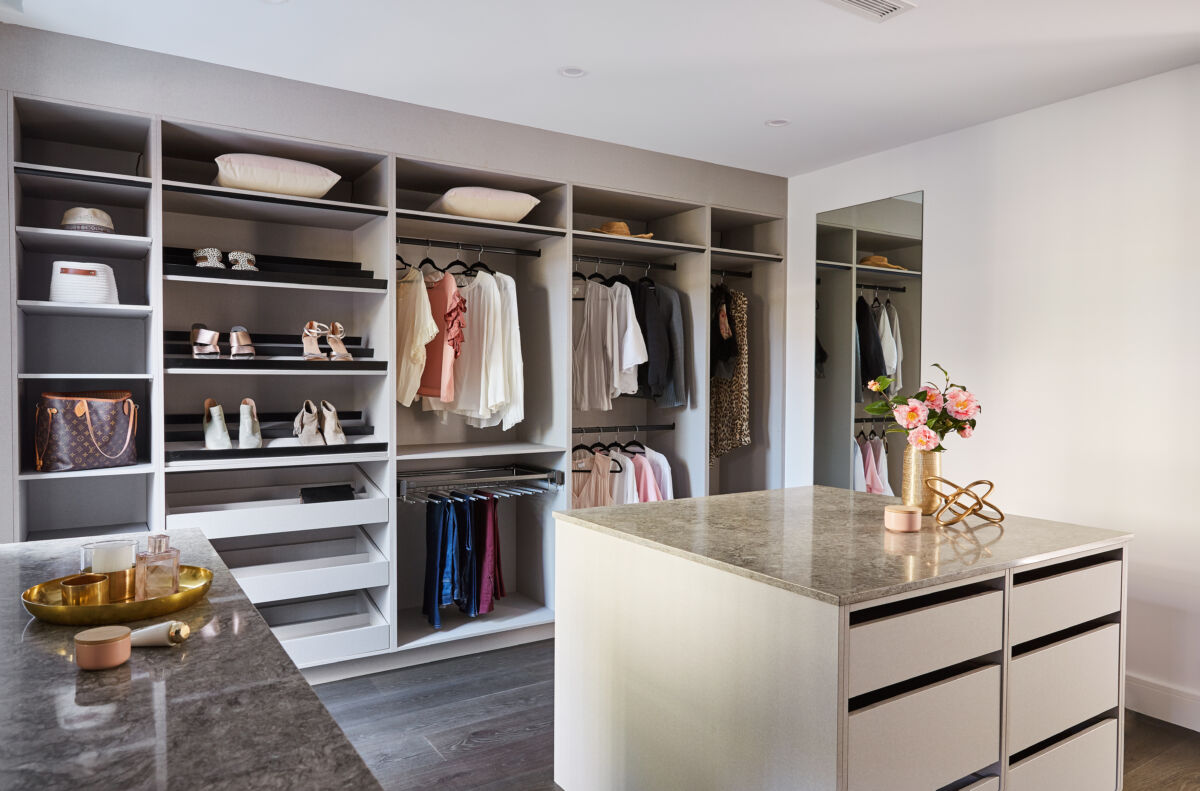 Wardrobe-1-1200x791
