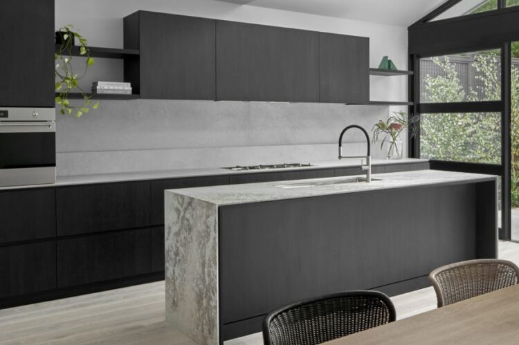 fa9465e6-f093-47b6-a58d-67655663345b